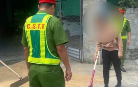 Hà Tĩnh: Công an làm việc với người phụ nữ đập bàn cào vào xe ô tô đi vào đường phơi lúa