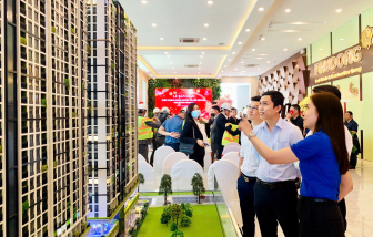 Giá nhà vẫn “trên trời” dù chẳng mấy người mua