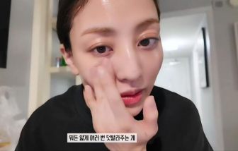 Jihyo tiết lộ cách giữ da không khô sạm khi đi máy bay và trong phòng máy lạnh