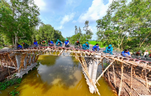 Huy động hơn 52 tỉ đồng tổ chức Tết quân – dân tại An Giang