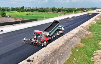 Vành đai 3 phía Tây TPHCM nhiều đoạn bắt đầu thảm nhựa