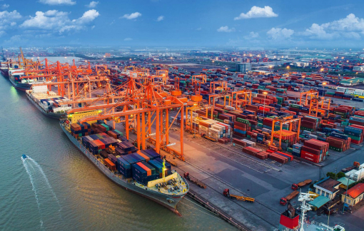 TPHCM hướng đến mô hình 'từ cảng biển đến tài chính"