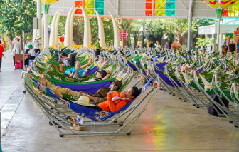 Đến Suối Tiên nằm võng, uống trà đường, thưởng thức lễ hội trái cây 3 miền