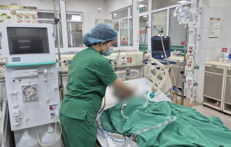 Người phụ nữ bất ngờ suy đa tạng sau 2 ngày tiểu buốt