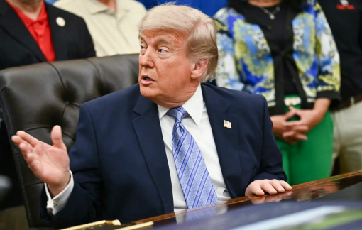 Tổng thống Trump hủy lễ ký sắc lệnh siết chặt AI vào phút chót
