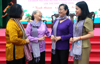 Sống lại một thời hoa lửa cùng 'Phụ nữ miền Đông gian lao mà anh dũng'