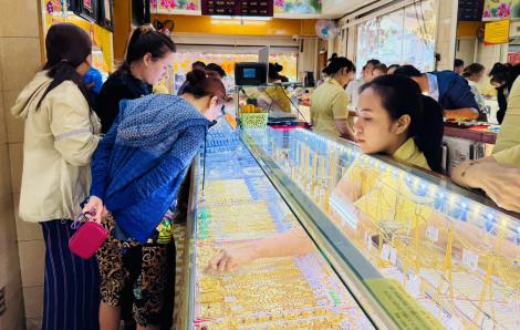 Giá vàng giảm trở lại