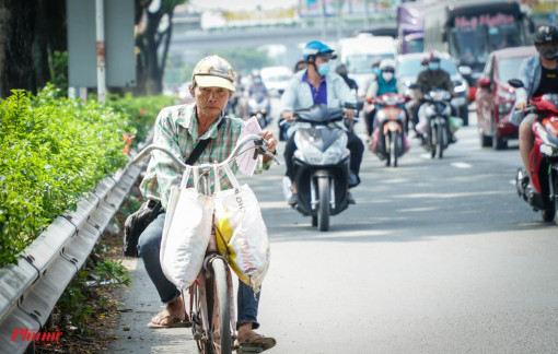 Nắng nóng cao điểm và những lưu ý về nguy cơ đối với sức khỏe
