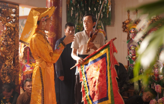 NSƯT Hoài Linh tái xuất điện ảnh sau khi ê-kíp sửa kịch bản 7 lần