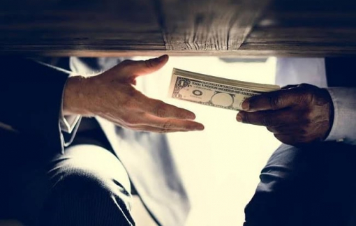 Cựu cán bộ Sở Y tế Hà Nội nhận hối lộ, "tạo điều kiện" cho nhiều cơ sở được cấp phép hành nghề y, dược