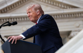 Ông Trump cáo buộc Iran trì hoãn thỏa thuận để 'chờ' cuộc bầu cử giữa kỳ của Mỹ