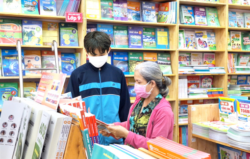 Đầu hè, thị trường sách giáo khoa bắt đầu 'nóng'