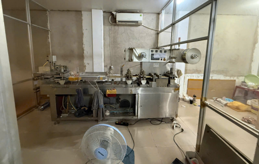 Phát hiện kho thuốc 'khủng' hàng cấm Đông dược