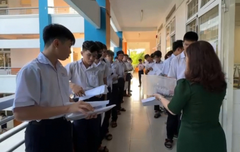 Ngày mai, hơn 151.000 học sinh TPHCM làm thủ tục thi lớp Mười tại 242 điểm thi