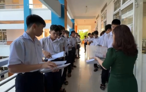 Ngày mai, hơn 151.000 học sinh TPHCM làm thủ tục thi lớp Mười tại 242 điểm thi