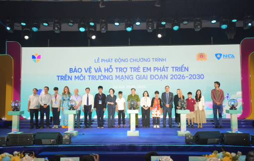 Việt Nam khởi động giai đoạn mới trong bảo vệ trẻ em trên không gian mạng