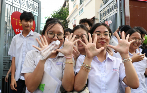 Thi lớp Mười TPHCM: Đề tiếng Anh 'dễ thở', nhiều thí sinh tự tin đạt điểm 8-9