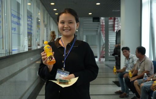 Từ cuộc điện thoại báo trúng 50 triệu đồng đến niềm vui mùa hè của cả xóm nhỏ miền Tây