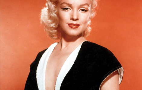 Marilyn Monroe - tượng đài không thể thay thế