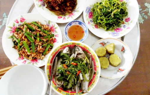 Cơm “nhà quê” vùng sông nước