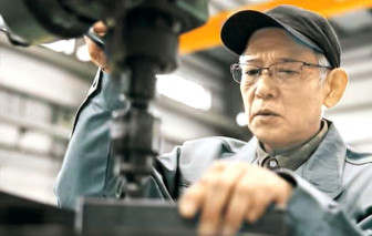 Nên thận trọng với đề xuất tăng tuổi hưu