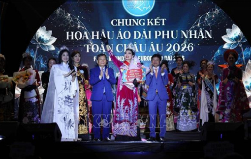 Áo dài Việt lan tỏa vẻ đẹp văn hóa tại ngày hội giao lưu ở châu Âu