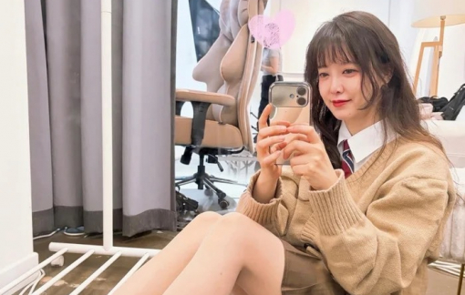 'Nàng cỏ' Goo Hye Sun 42 tuổi diện đồng phục nữ sinh đẹp bất chấp