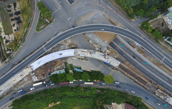 Lùi thời gian thông xe hai nhánh cầu vượt tại nút giao An Phú đến cuối tháng 7
