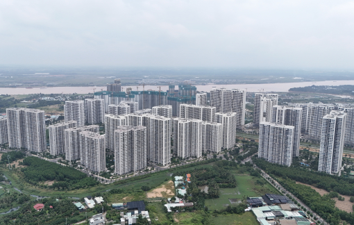 TPHCM yêu cầu đẩy nhanh cấp sổ hồng cho người mua nhà tại các dự án còn tồn đọng