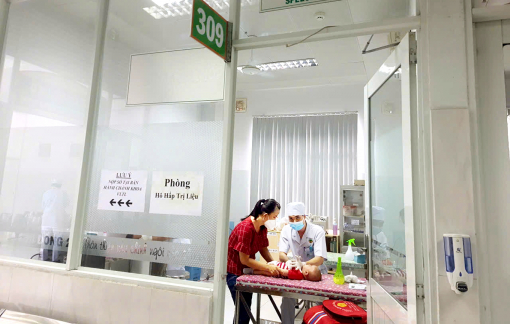 Lạm dụng thiết bị điện tử, trẻ dễ bị chậm nói