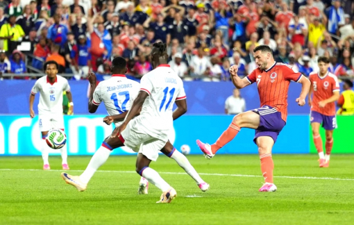 Thắng Haiti 1-0, Scotland vượt qua Brazil và Morocco ở bảng C