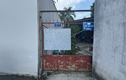 Khổ sở gần 20 năm có nhà nhưng không có đường đi