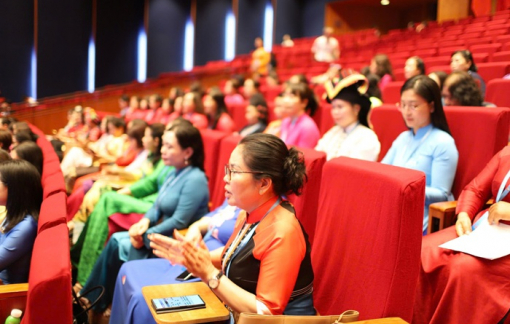 Thông qua sửa đổi bổ sung Điều lệ Hội LHPN Việt Nam