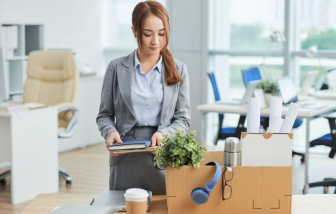 Khi phải mất đi "ngôi nhà nghề nghiệp"