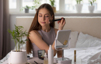 Loại bỏ ngay những thói quen làm đẹp khiến bạn nhanh già
