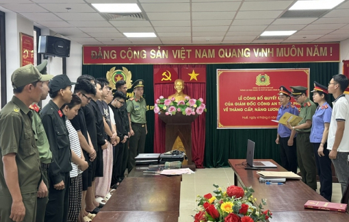 Công an TP Huế đánh sập đường dây công nghệ cao 'rút ruột' hơn 22.000 thẻ ngân hàng