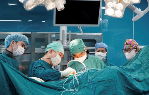 2 bệnh viện phối hợp cứu sống bệnh nhi bị tai nạn giao thông nguy kịch