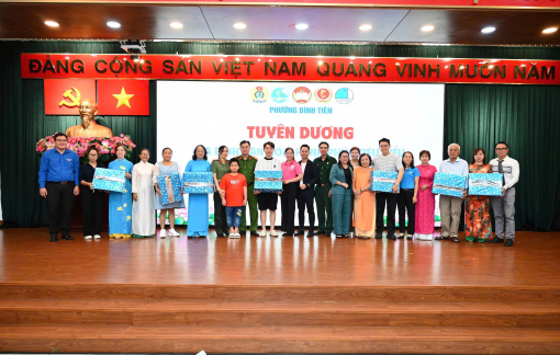Xây dựng gia đình hạnh phúc thời công nghệ