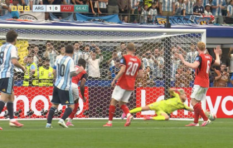 Argentina hạ Áo 2-0, Messi lập kỷ lục ghi bàn ở  World cup