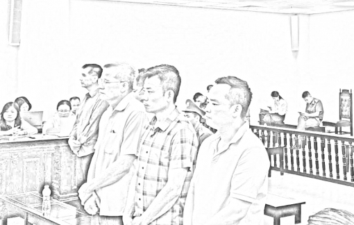 Cựu lãnh đạo Công ty Nam Triệu hầu tòa trong vụ tham ô hàng chục tỉ đồng