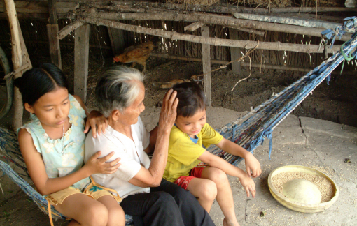 Trưa hè giành võng