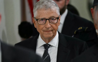 Bill Gates khai trước Quốc hội Mỹ: 'Jeffrey Epstein từng tìm cách tống tiền vì chuyện ngoại tình của tôi'