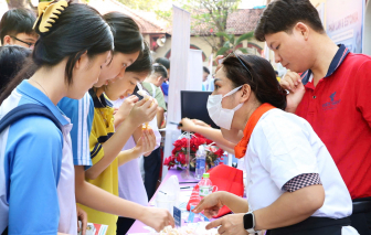 Nhiều lối rẽ tiềm năng nếu học sinh không vào lớp Mười công lập