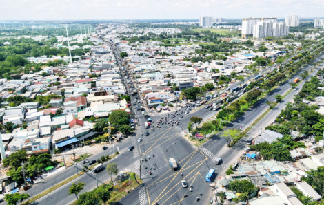 Không bỏ quên việc bảo tồn bản sắc cộng đồng