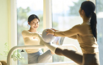 Vì sao một số người trông trẻ hơn tuổi thật rất nhiều?
