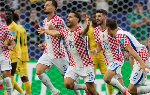 Croatia thắng Ghana 2-1, cả hai đội đều vào vòng loại trực tiếp