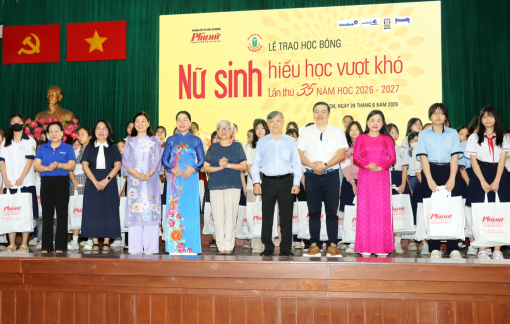 Khép lại hành trình 35 năm tiếp sức nữ sinh đến trường